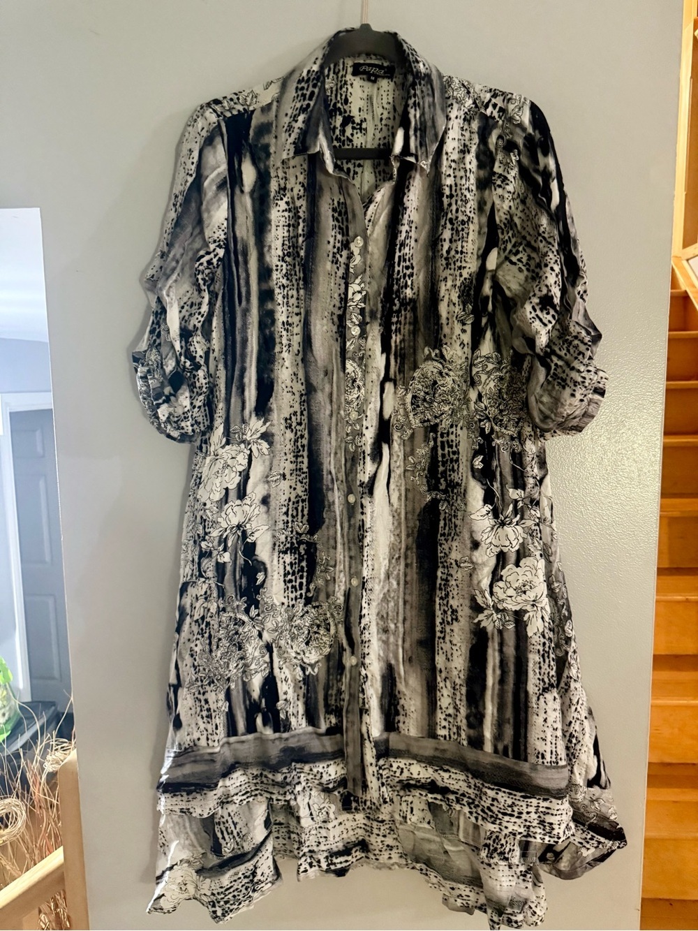 PAPA Fashions Black White Abstract Floral High-Low Shirt Dress Duster M